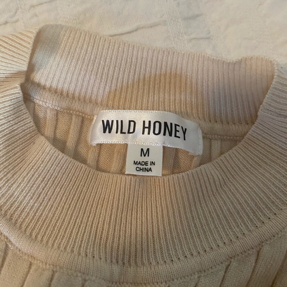 Cute mock neck sweater - Picture 3 of 3